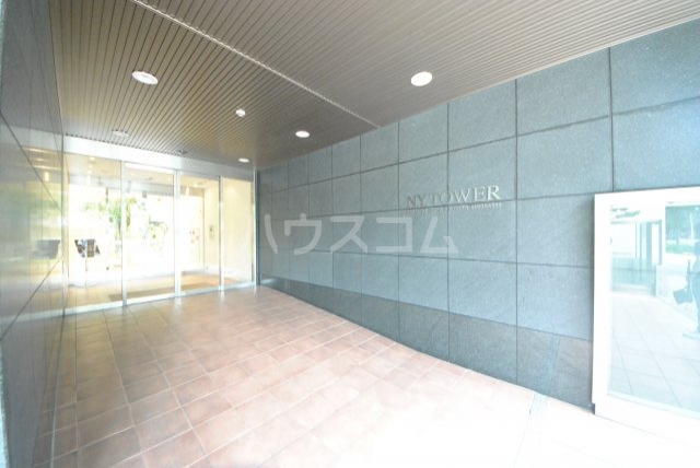 15/21 エントランス