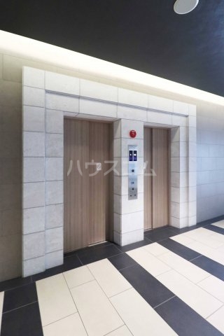 22/30 エントランス