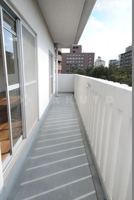 25/30 バルコニー