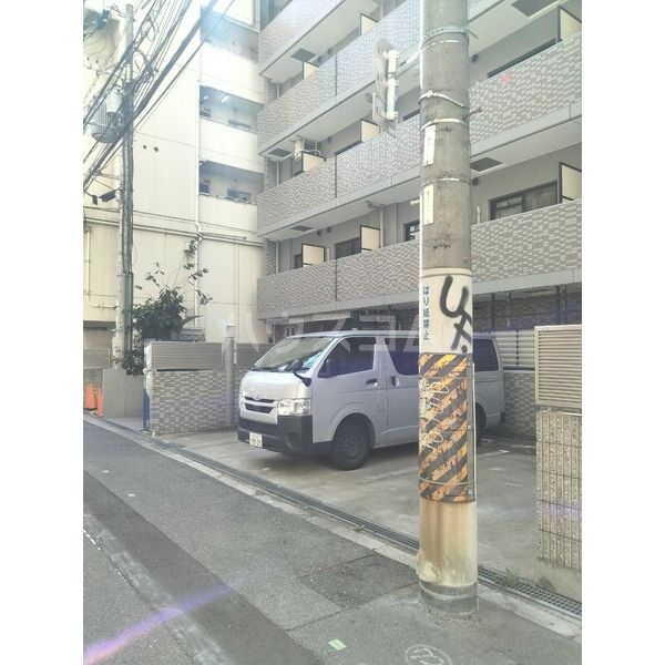 18/26 エントランス