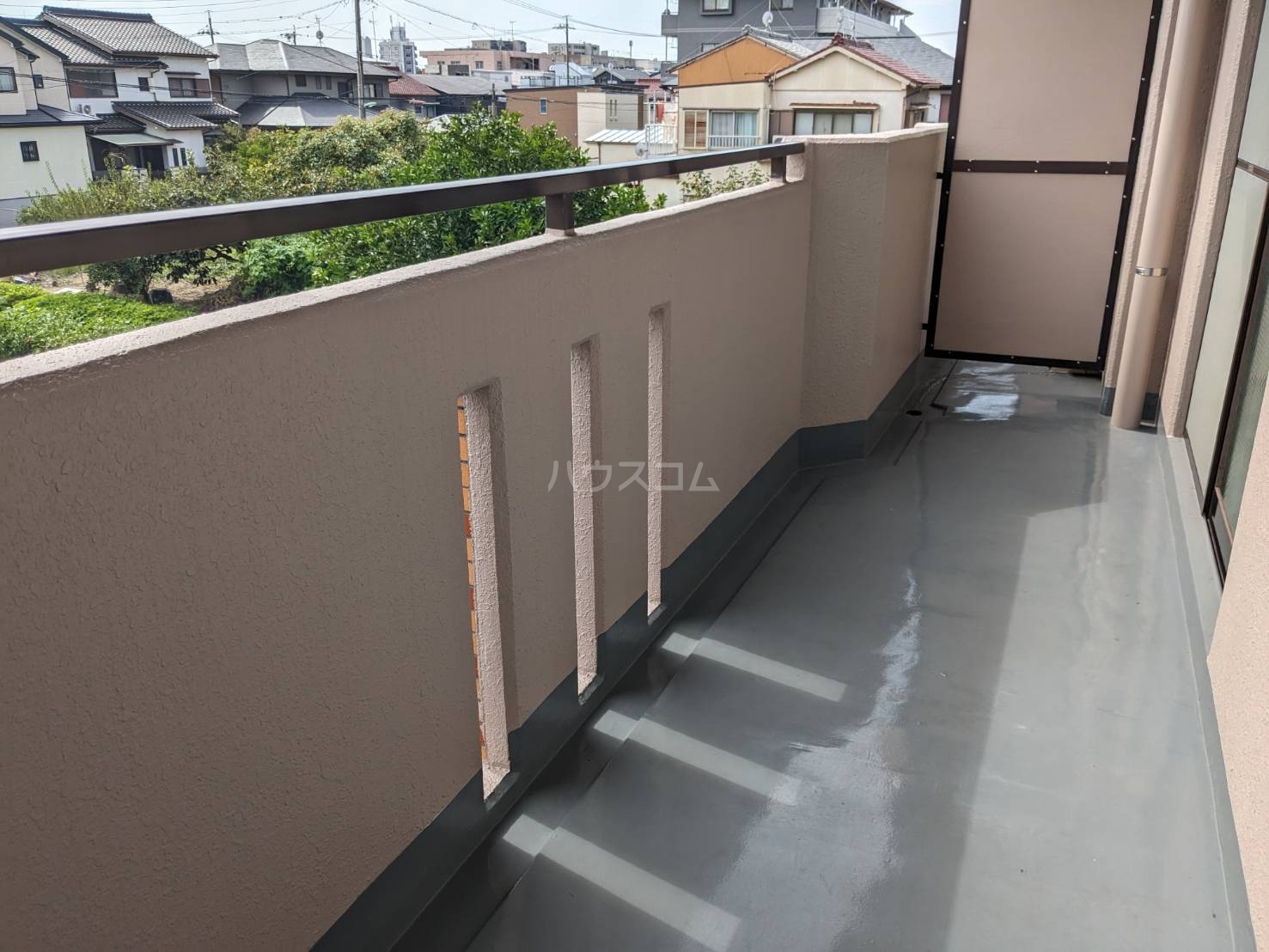 18/27 バルコニー