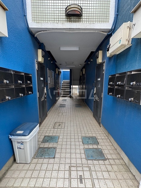 20/26 エントランス