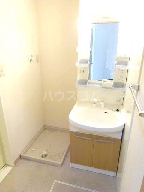 13/30 洗面