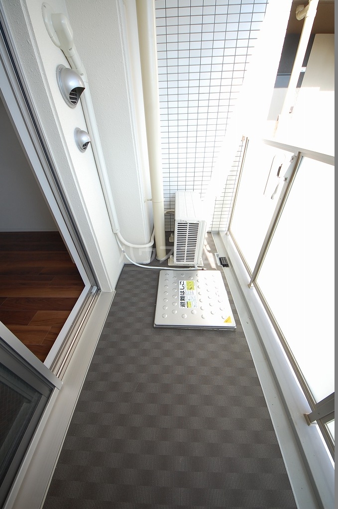 20/30 バルコニー