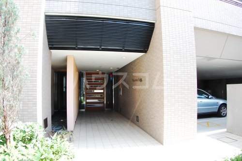 20/29 エントランス