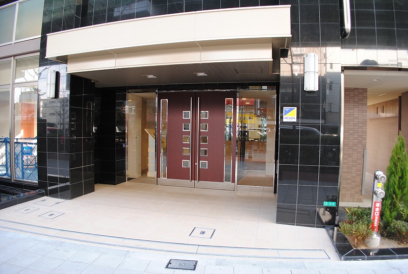 2/3 エントランス