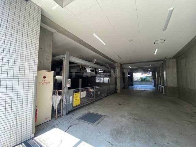 29/30 エントランス