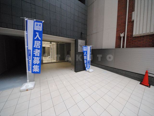 22/30 エントランス