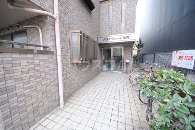 15/24 エントランス