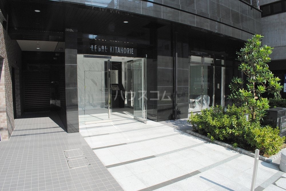 14/23 エントランス