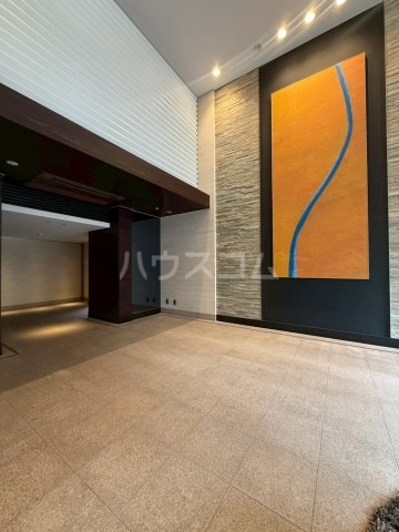 25/30 エントランス