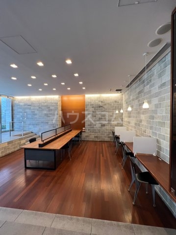 15/24 エントランス