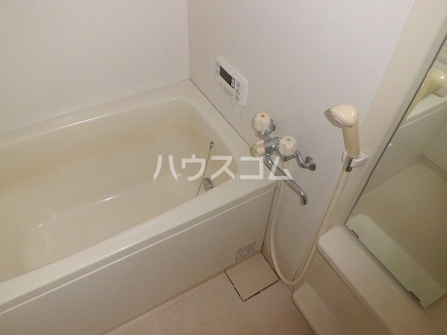 13/30 浴室