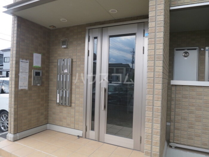 15/17 エントランス