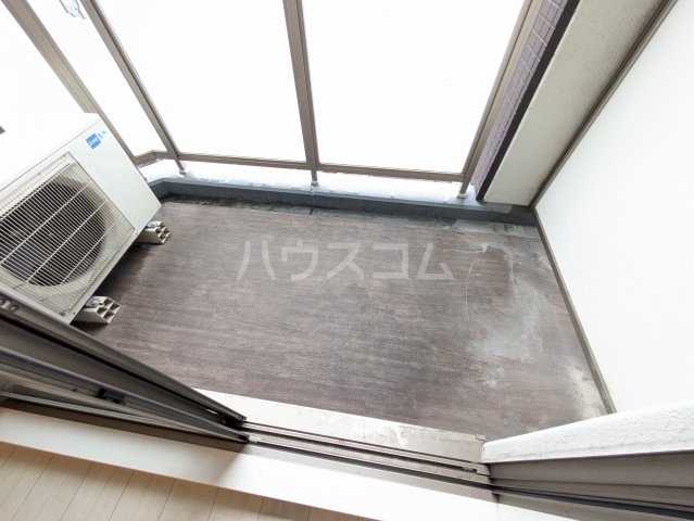 17/28 バルコニー