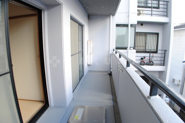 14/27 バルコニー