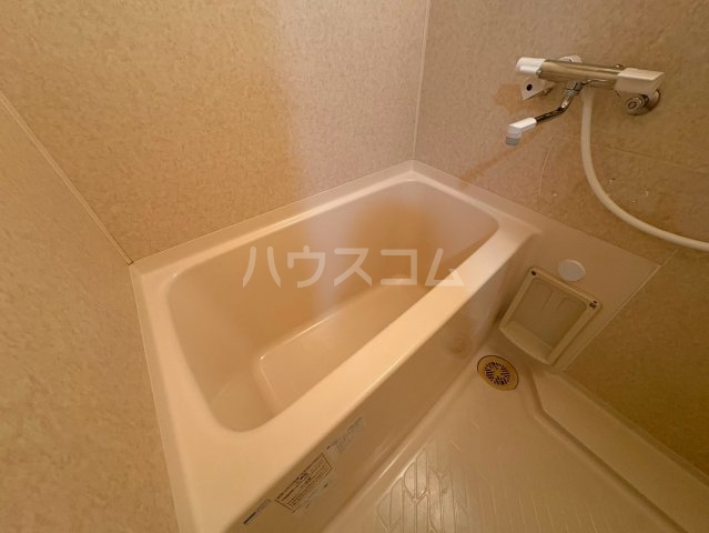 13/30 浴室