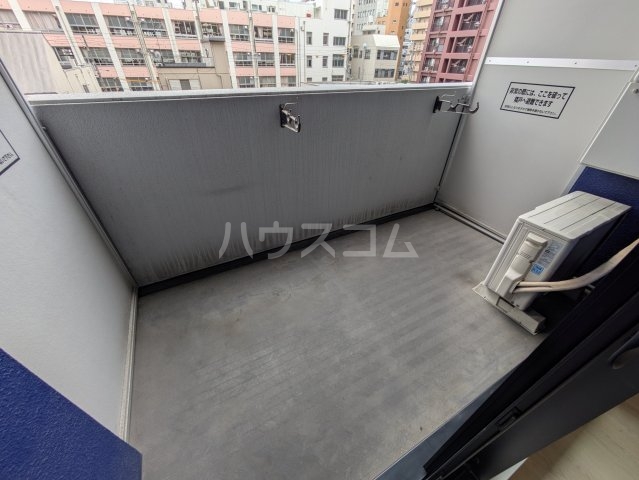 14/28 バルコニー