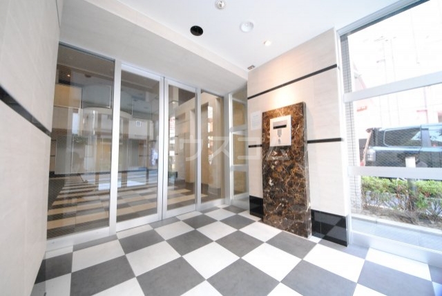 19/29 エントランス