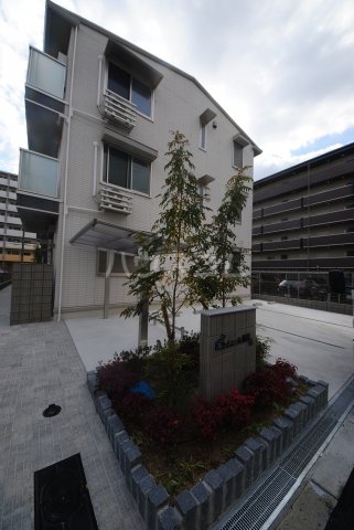 2/30 外観