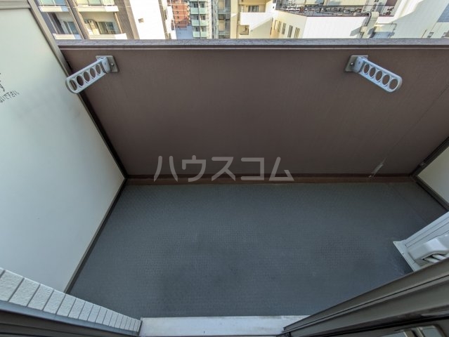 19/28 バルコニー