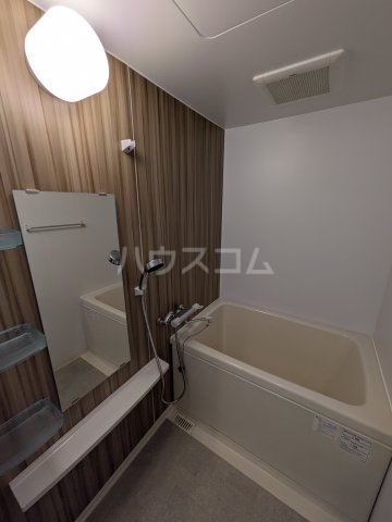 15/28 浴室