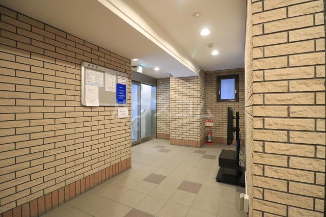 25/30 エントランス