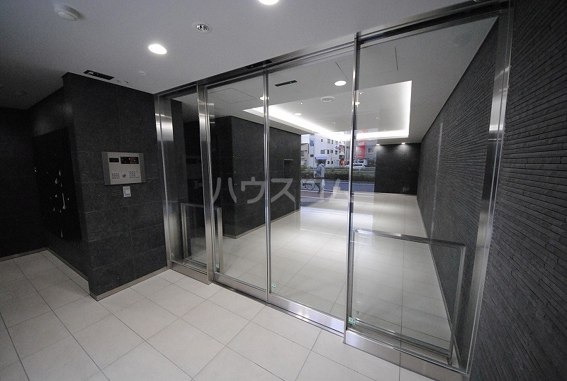 15/20 エントランス