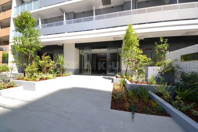 19/29 エントランス