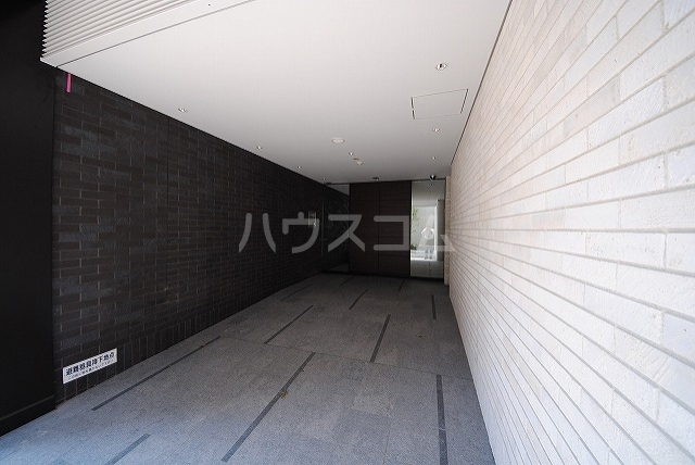 13/24 エントランス