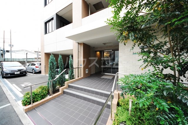 2/11 エントランス