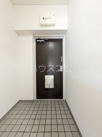 14/27 玄関