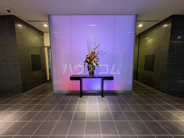 21/29 エントランス