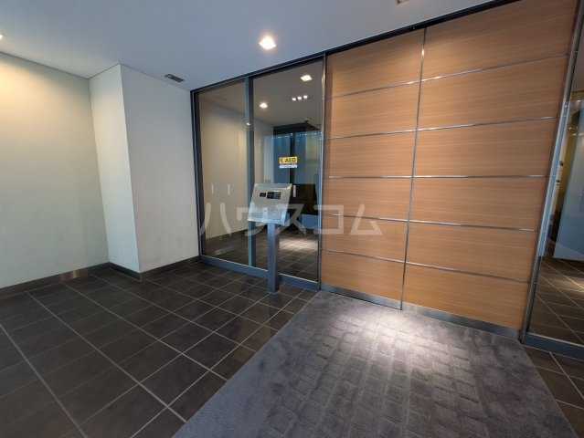 16/24 エントランス