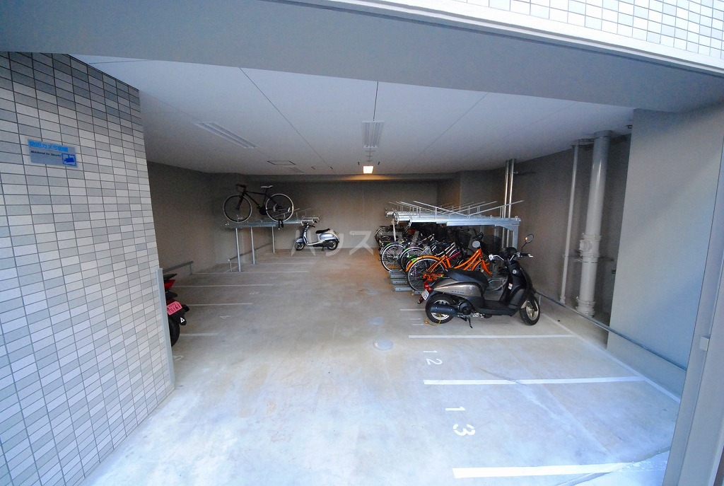 15/24 駐車場