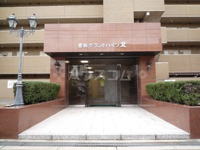 15/23 エントランス