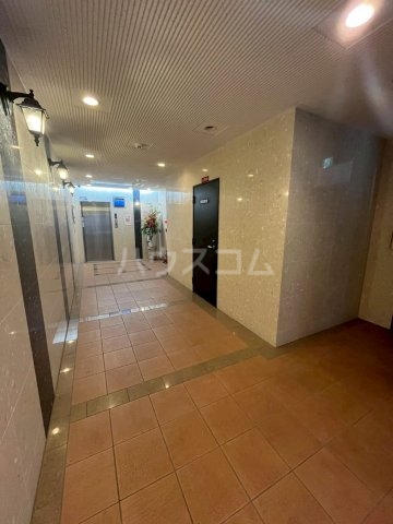 2/3 エントランス