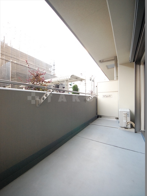 23/30 バルコニー