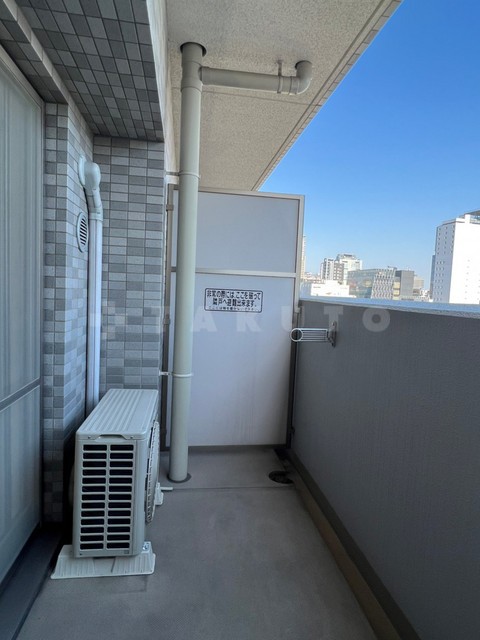 16/22 バルコニー