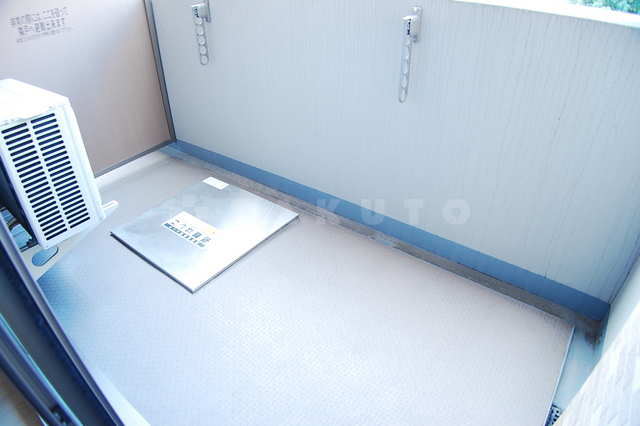 19/30 バルコニー