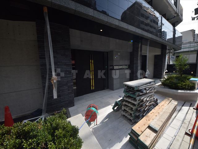 14/19 エントランス