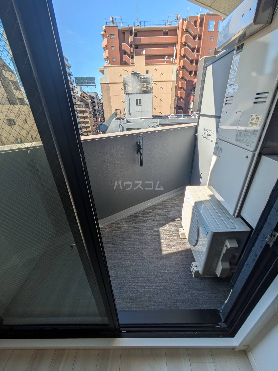 18/28 バルコニー