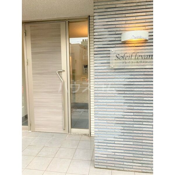 4/5 エントランス