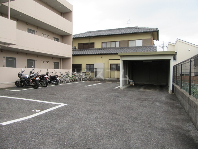20/24 駐車場