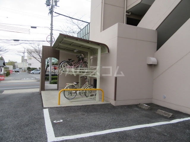 21/24 駐車場