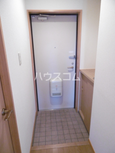 14/27 玄関