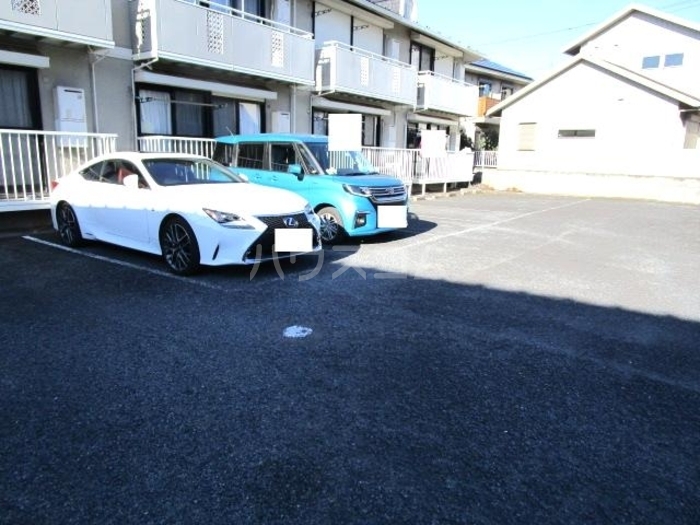 17/25 駐車場