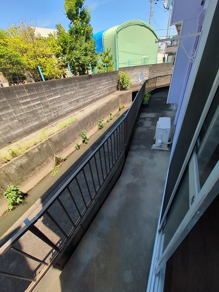 13/20 バルコニー