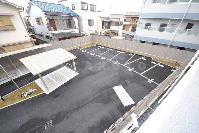 25/30 駐車場