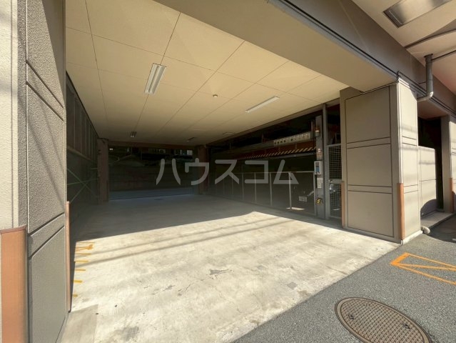 26/30 駐車場